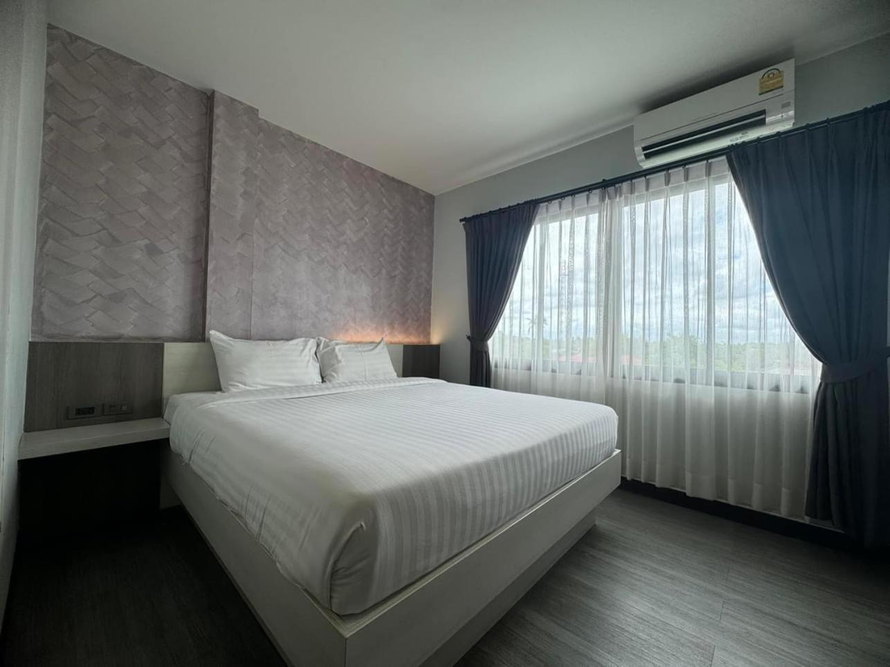 Socool Grand Hotel Nang Rong Εξωτερικό φωτογραφία
