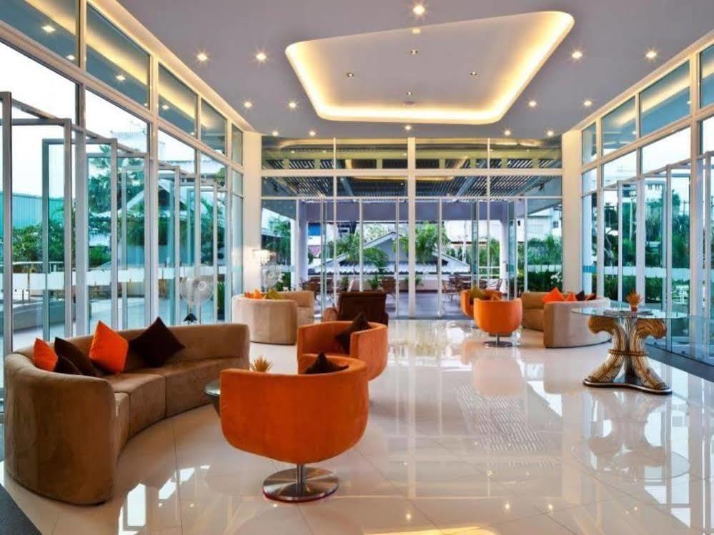 Socool Grand Hotel Nang Rong Εξωτερικό φωτογραφία